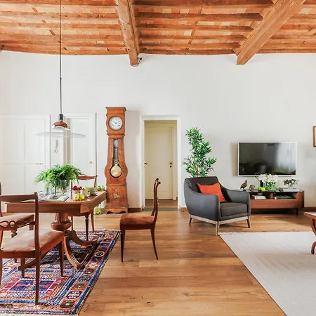 Lunavi House In