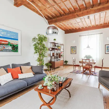 Lunavi House In